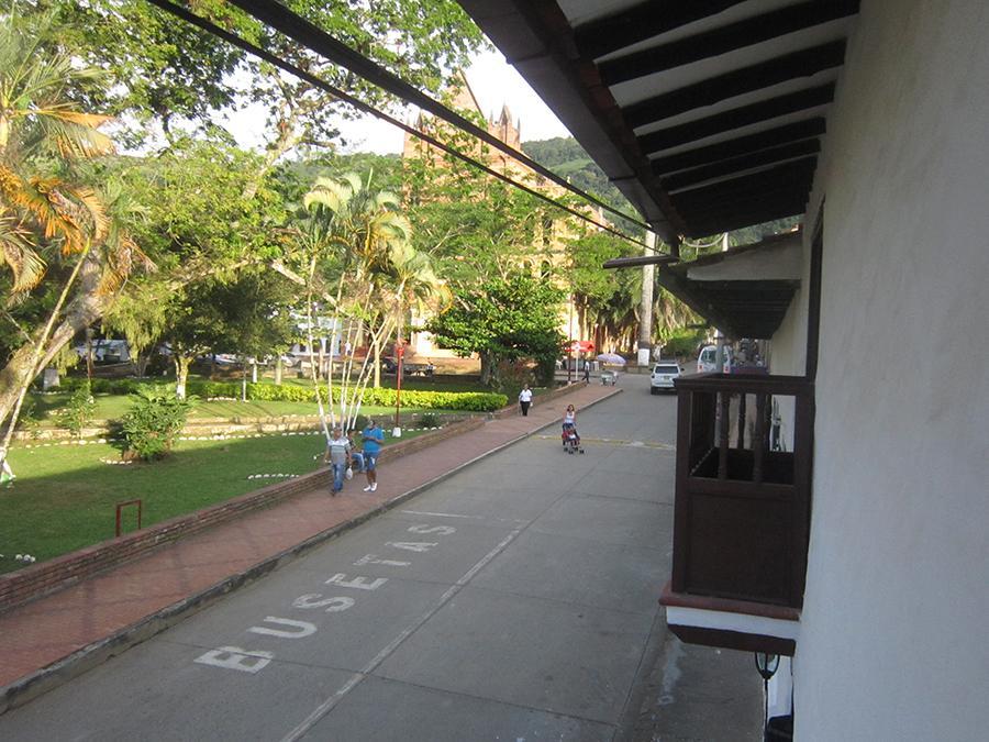Hotel Central Graciela Valle de San Jose Bagian luar foto